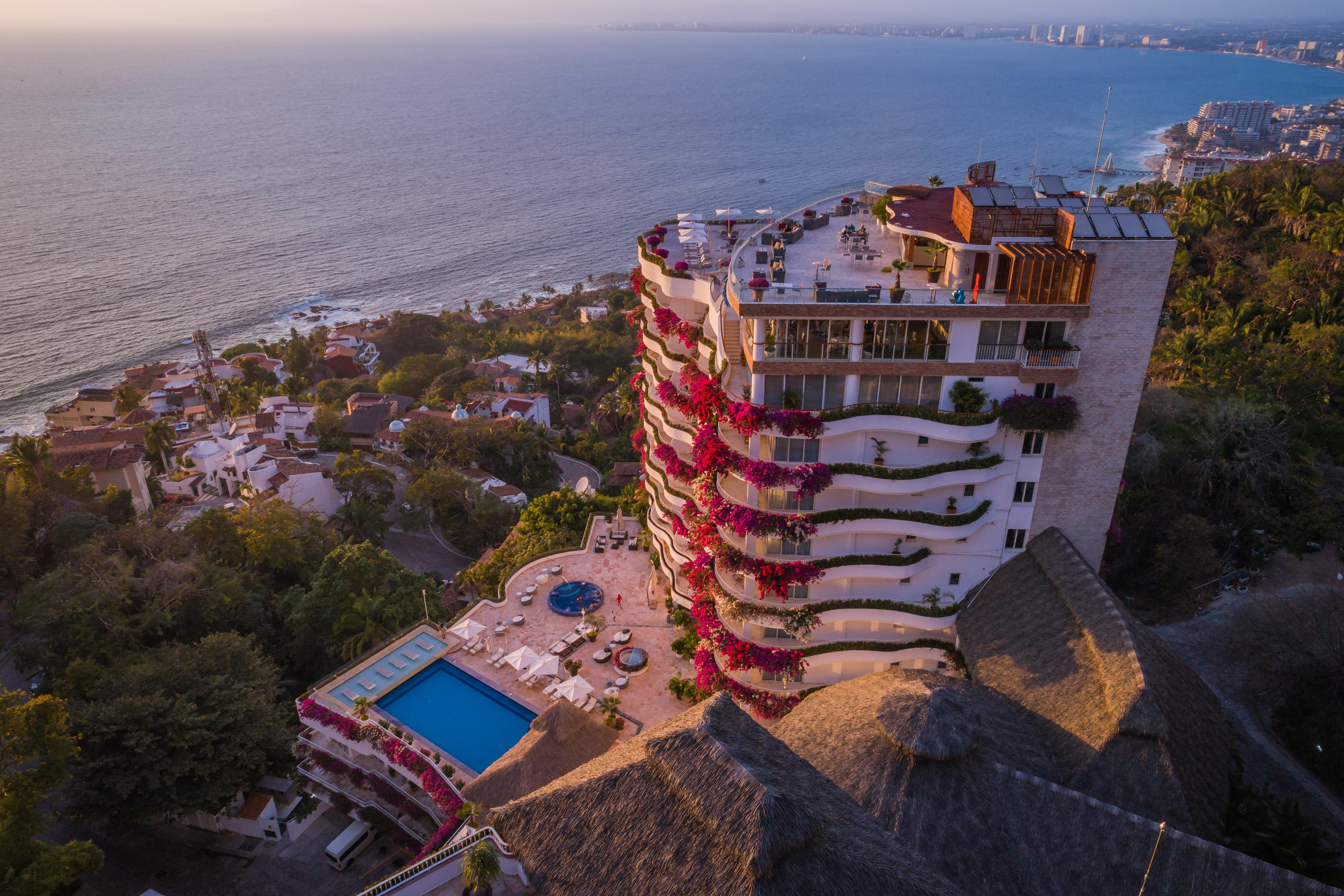 Grand Miramar All Luxury Suites & Residences (Adults Only) Puerto Vallarta Exterior foto